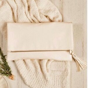 Rachel Miriam Pouch